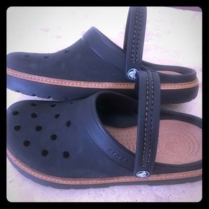 NWOT Men’s Crocs